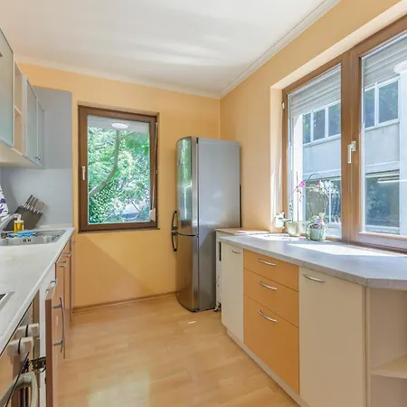 Apartament Sea Garden Flat With Private Parking