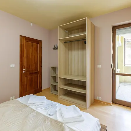 Sea Garden Flat With Private Parking